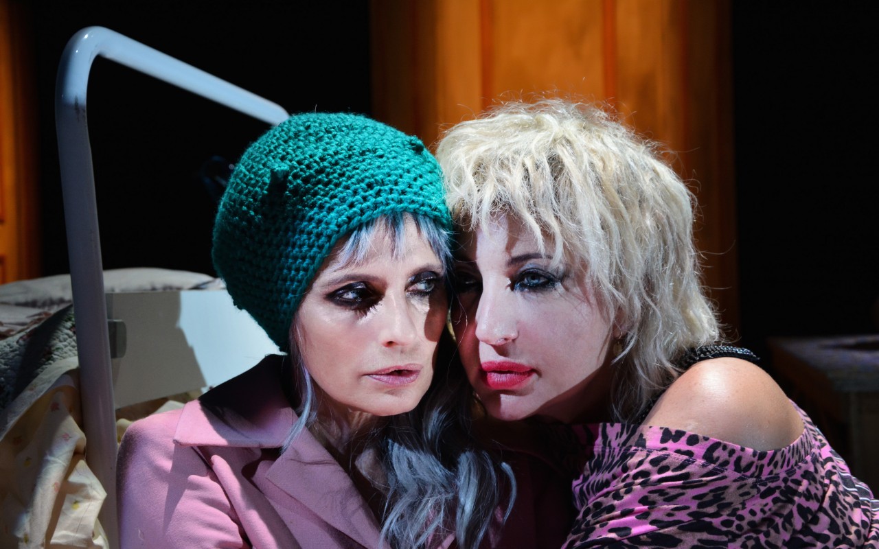 Sisters_ ©Pino Le Pera